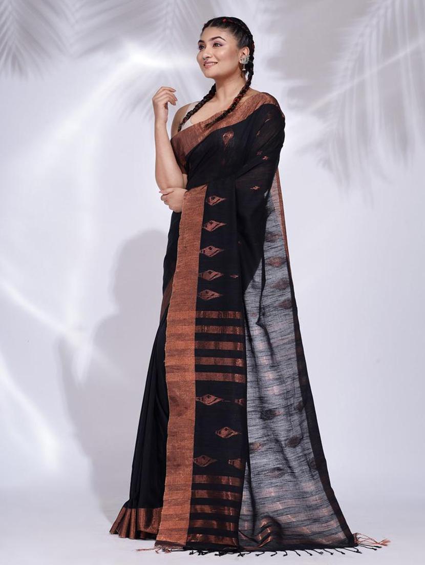 women self design handloom saree with blouse - 22045686 - Standard Image - 2