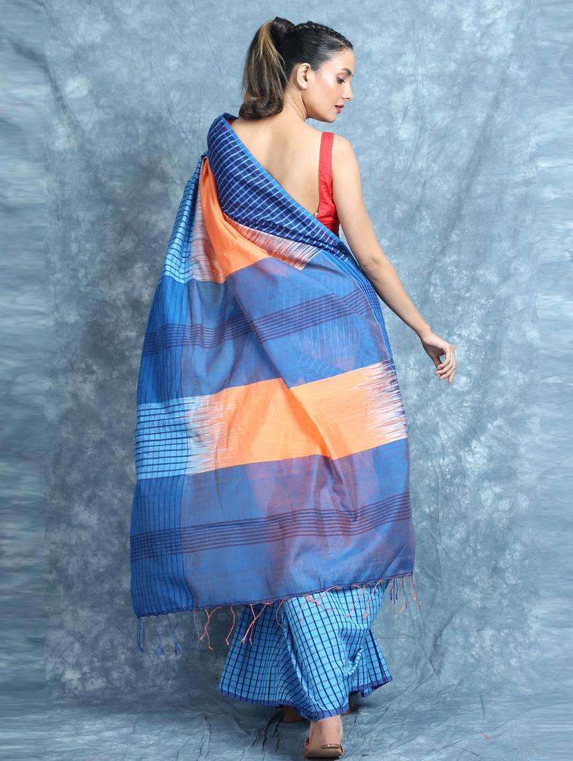 women self design handloom saree with blouse - 22045745 -  Standard Image - 2