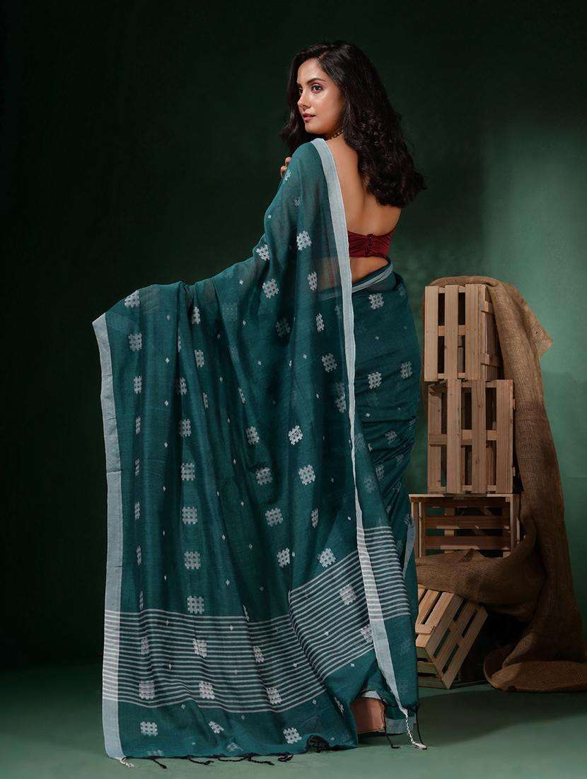 women self design handloom saree with blouse - 22045775 -  Standard Image - 2