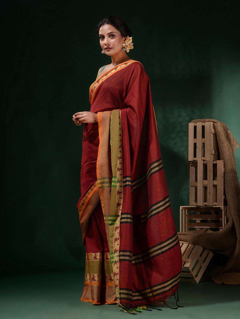 women solid with bordered handloom saree with blouse - 22045776 -  Standard Image - 2
