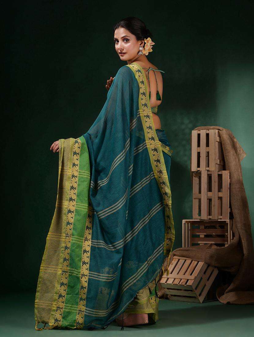 women solid with bordered handloom saree with blouse - 22045777 -  Standard Image - 2