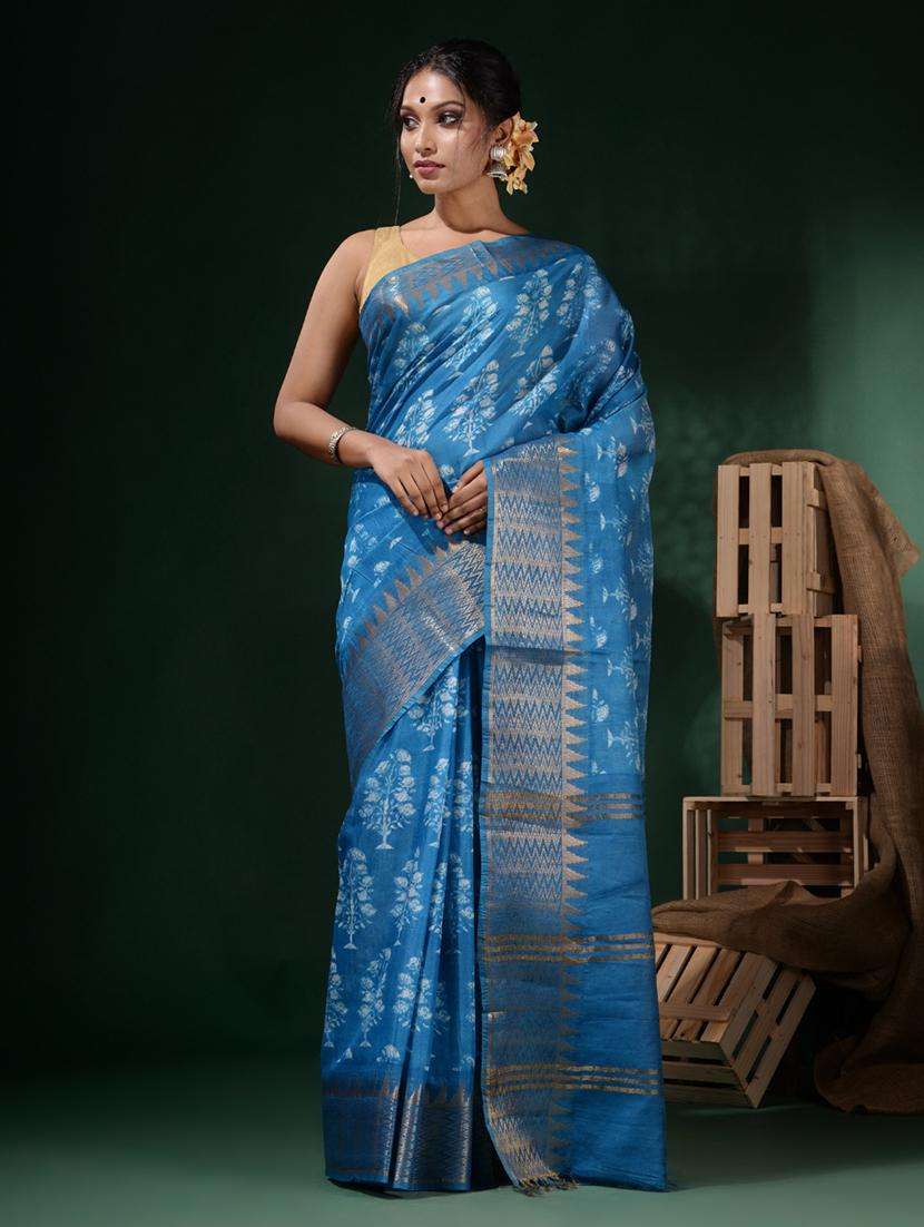 women printed bordered saree with blouse