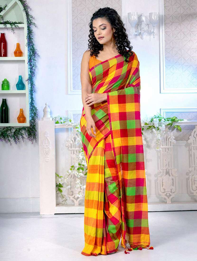 women checkered handloom saree with blouse