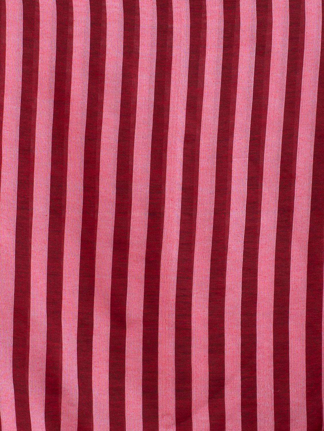women striped handloom saree with blouse - 22045857 - Standard Image - 2