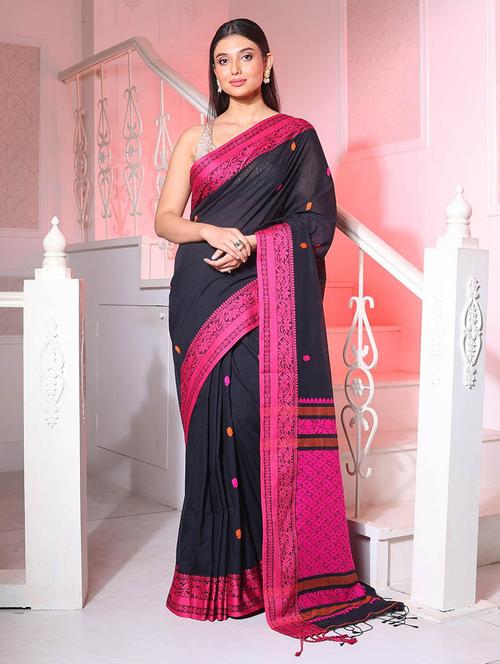 women self design handloom saree with blouse - 22045926 - Standard Image - 0