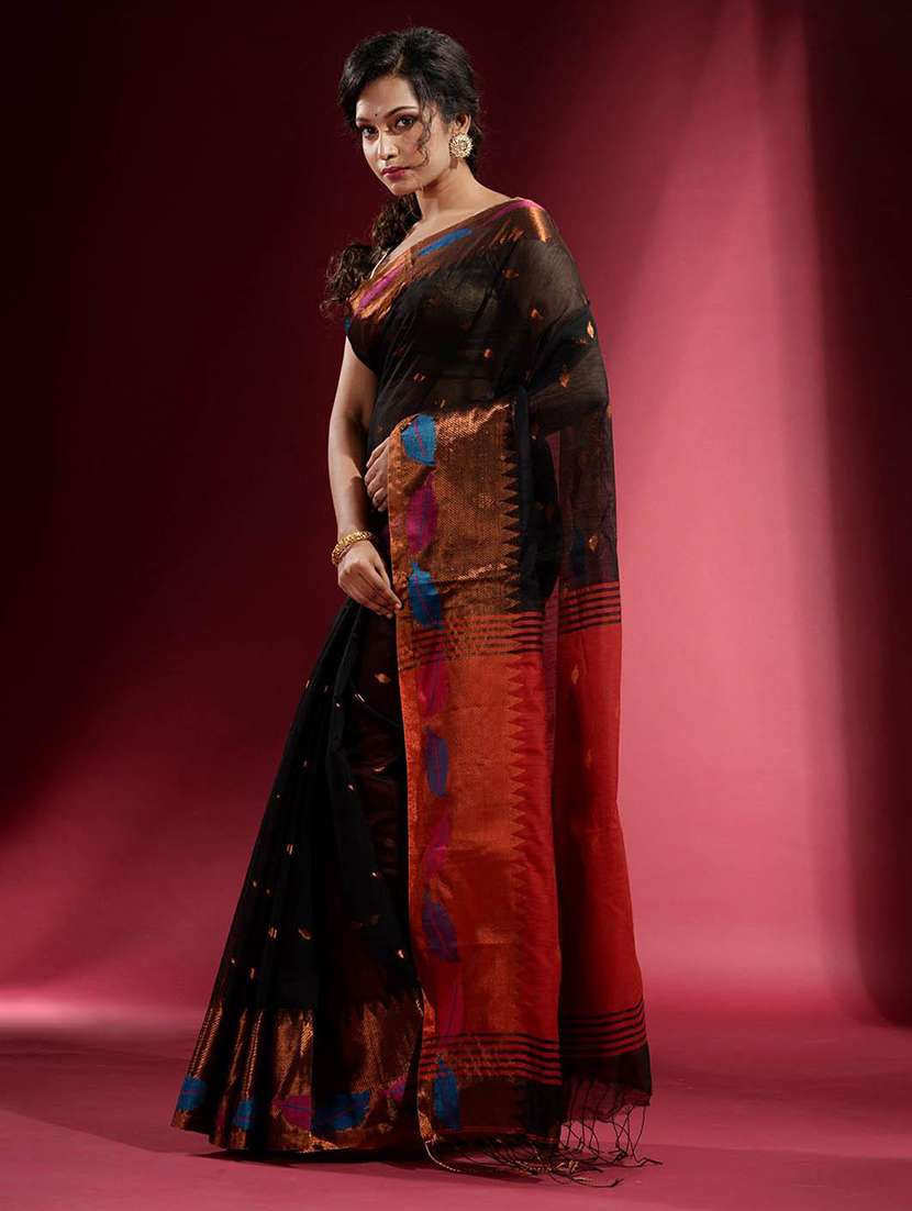 women self design handloom saree with blouse - 22045987 -  Standard Image - 2