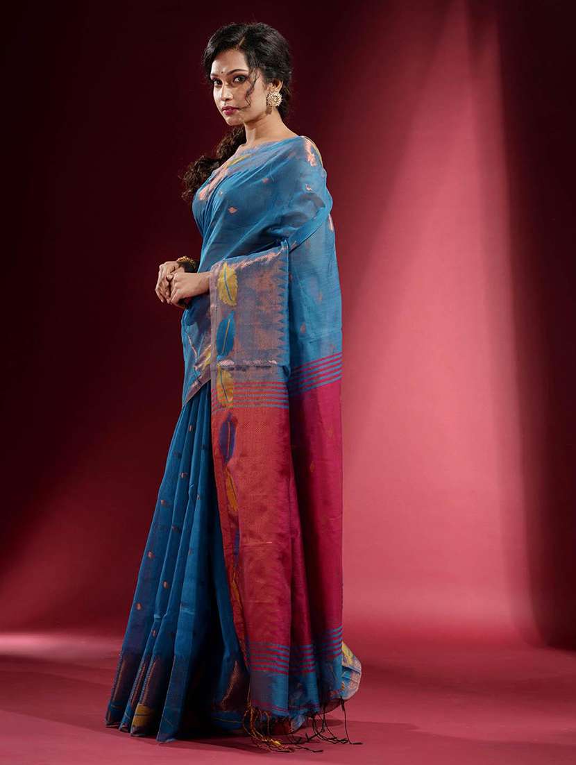 women self design handloom saree with blouse - 22045988 -  Standard Image - 2