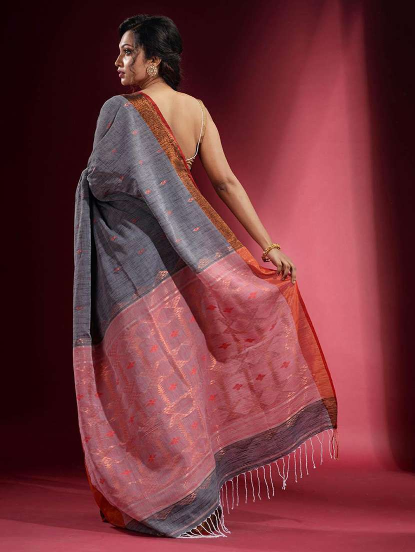 women self design bordered saree with blouse - 22045996 -  Standard Image - 2