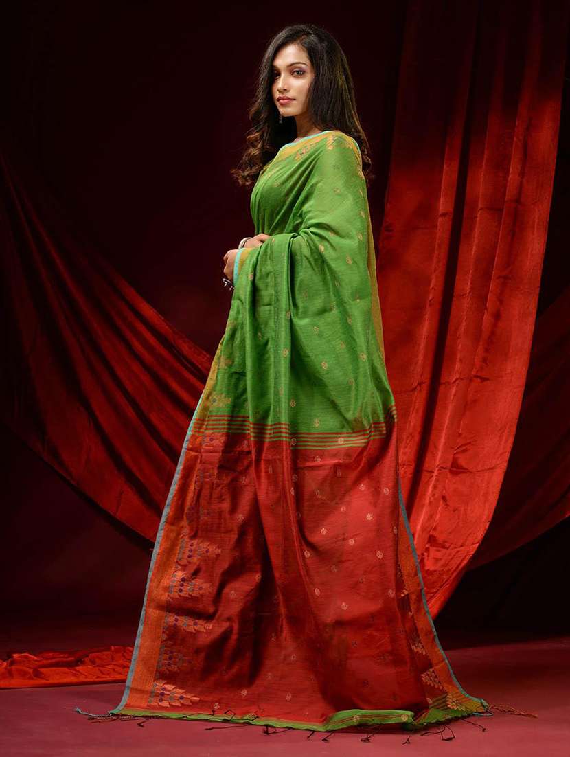 women self design handloom saree with blouse - 22046007 -  Standard Image - 2