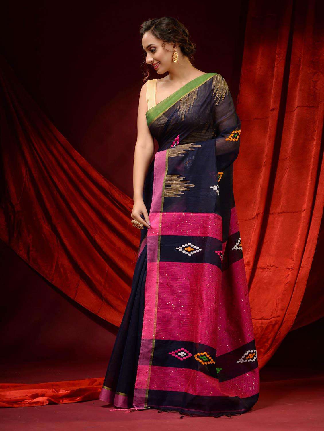women self design handloom saree with blouse - 22046035 -  Standard Image - 2