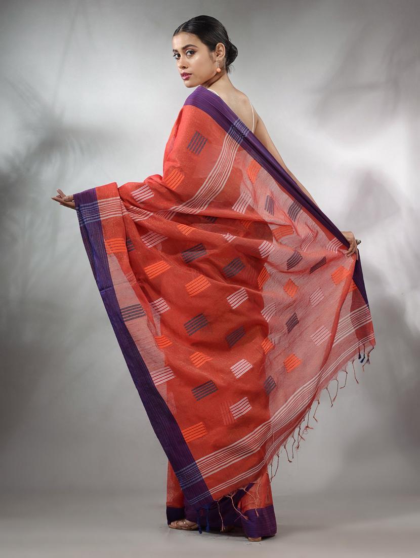 women self design handloom saree with blouse - 22046099 - Standard Image - 2