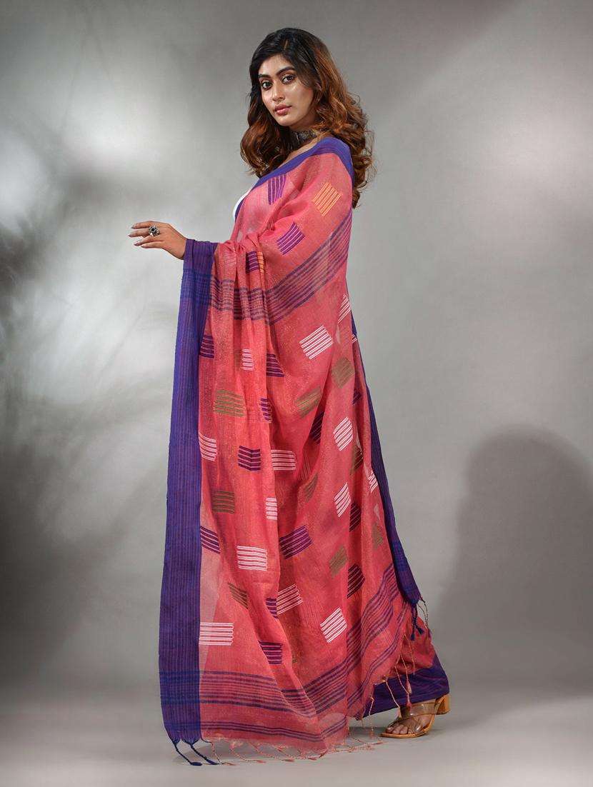 women self design handloom saree with blouse - 22046102 -  Standard Image - 2