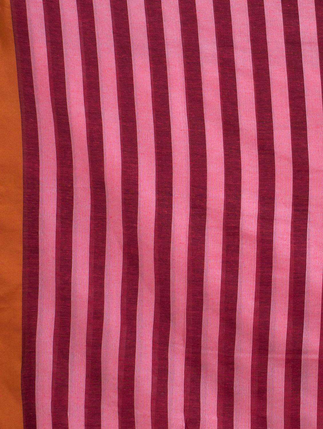 women striped handloom saree with blouse - 22046132 -  Standard Image - 2