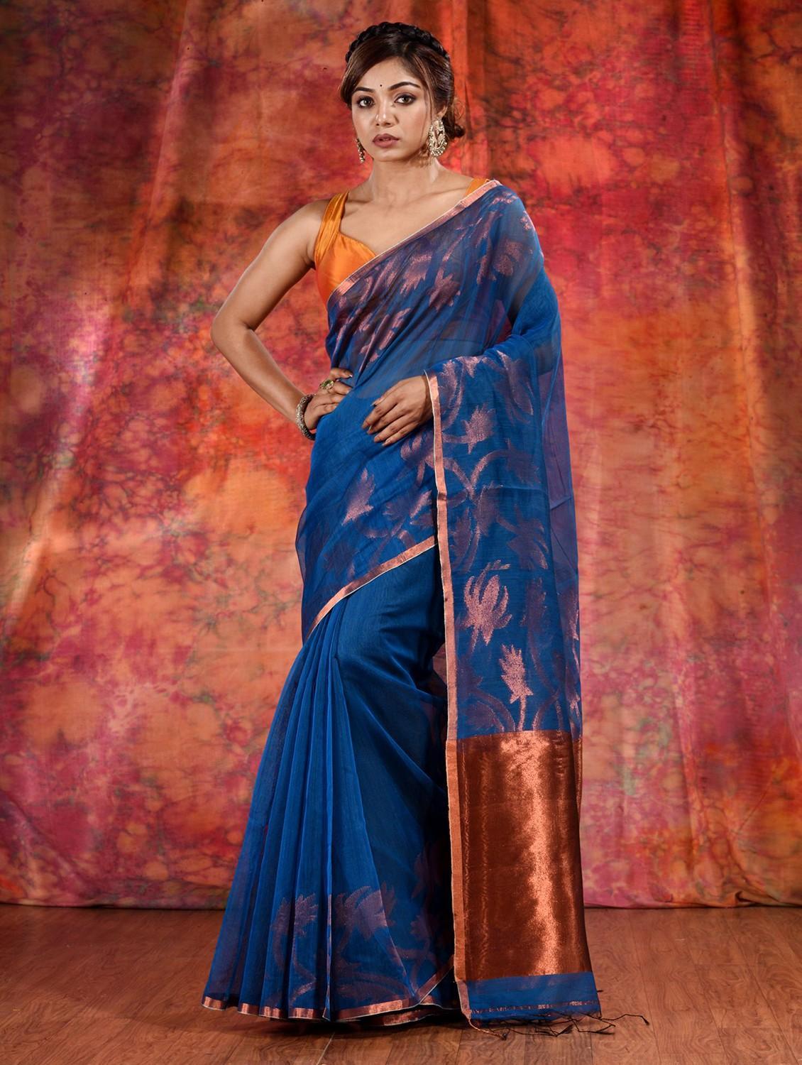 women solid with bordered saree with blouse - 22046151 - Zoom Image - 0