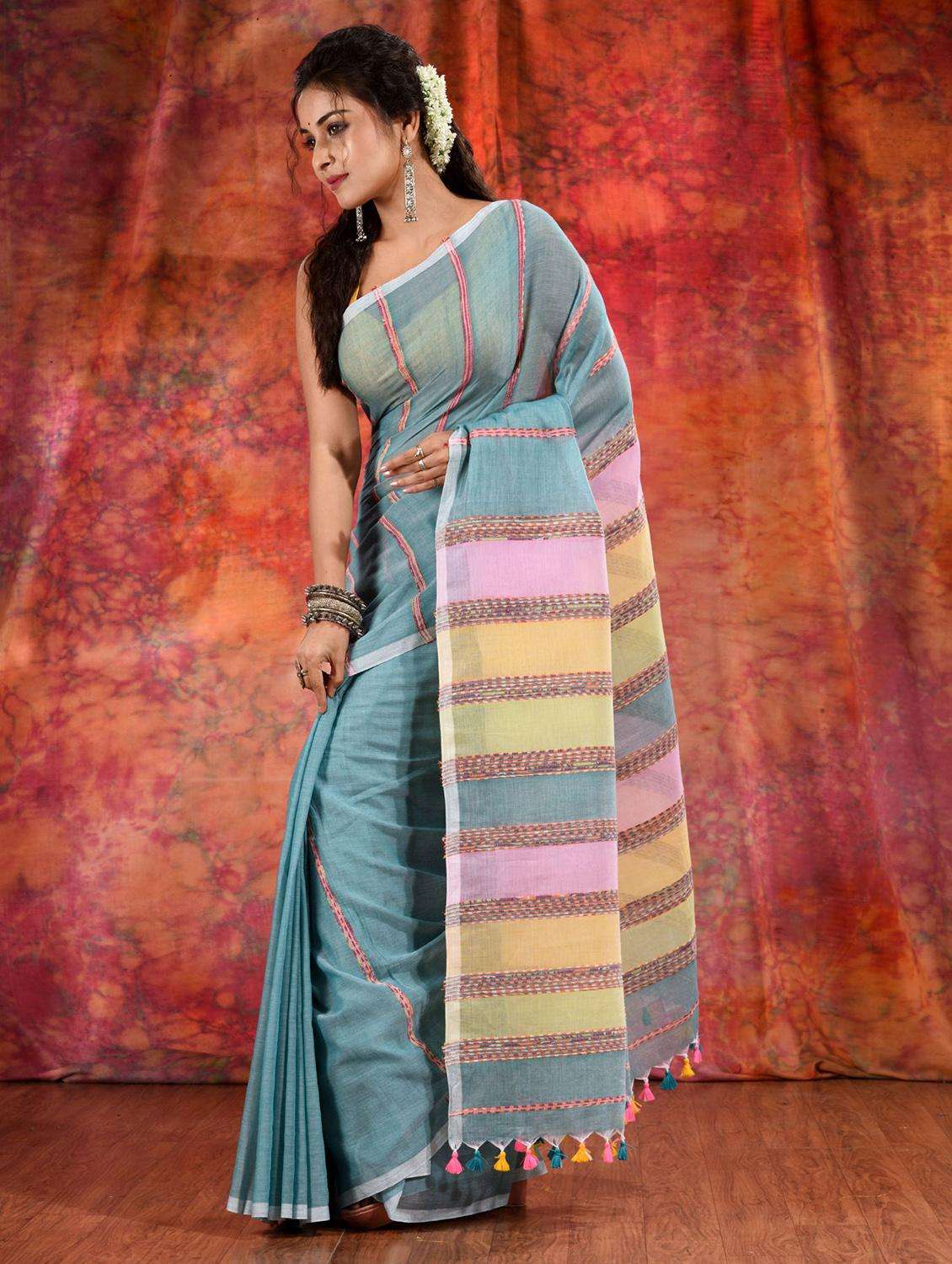 women self design handloom saree with blouse - 22046159 -  Standard Image - 2