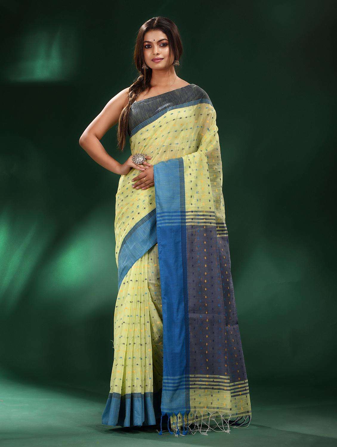 women self design handloom saree with blouse