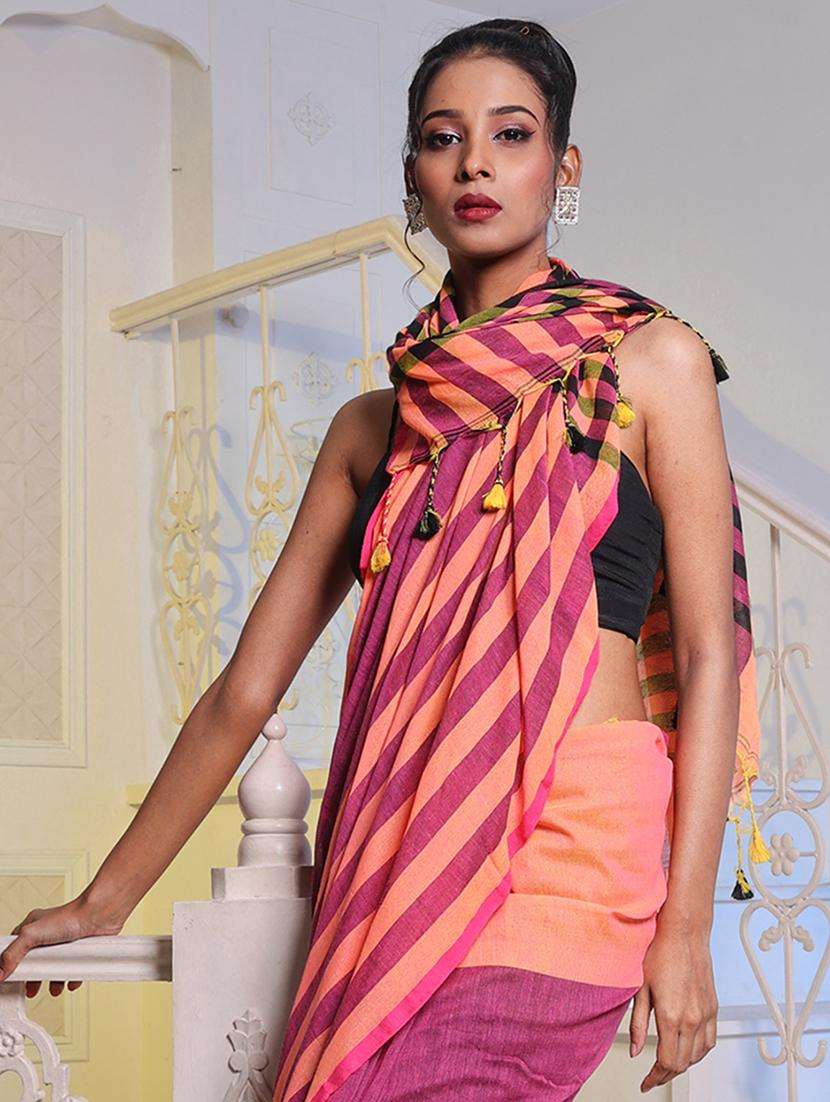 women striped handloom saree with blouse - 22046223 -  Standard Image - 2