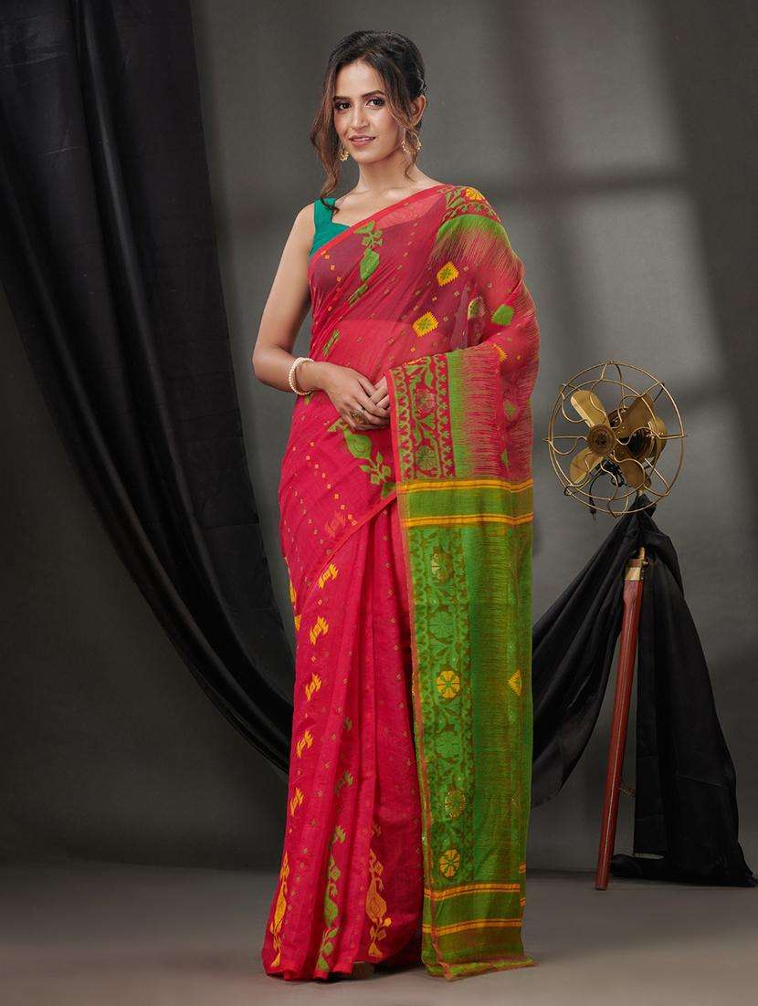 women self design jamdani saree