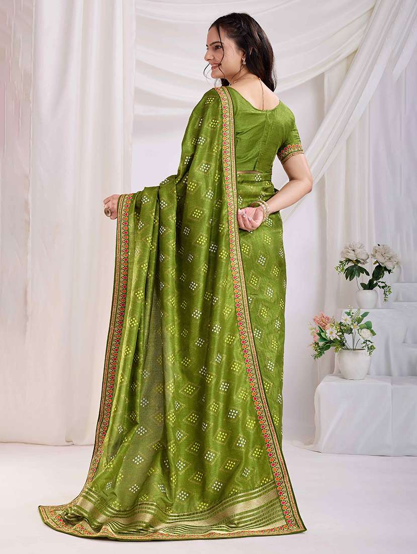 women bandhani printed bordered saree with blouse - 22047897 -  Standard Image - 2