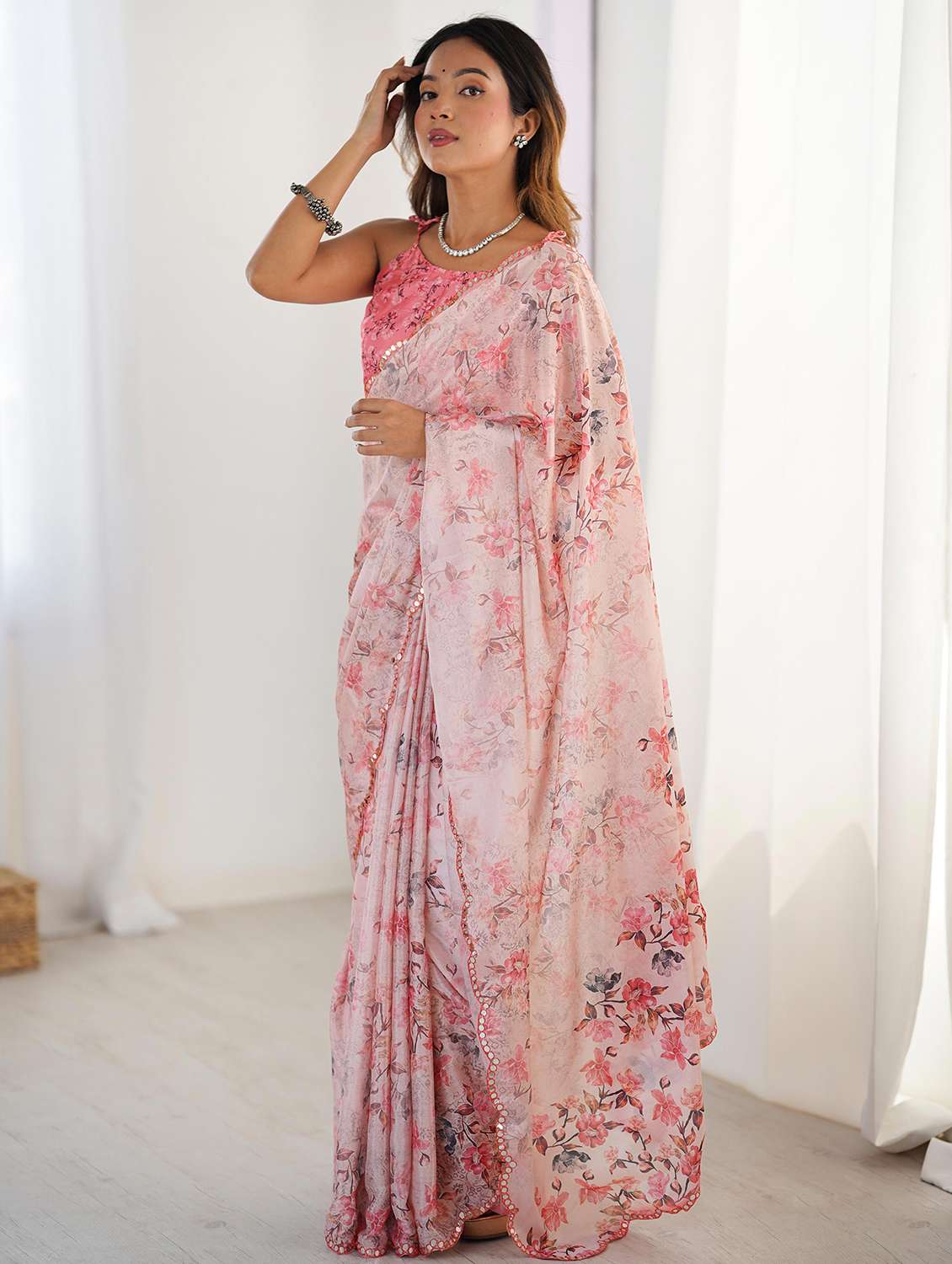 women printed casual wear saree with blouse