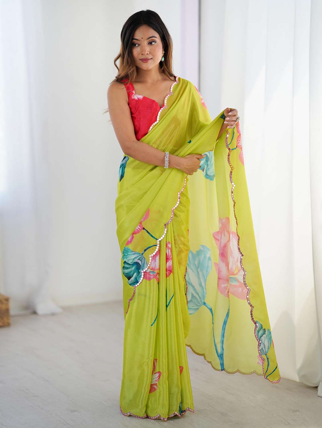women printed casual wear saree with blouse