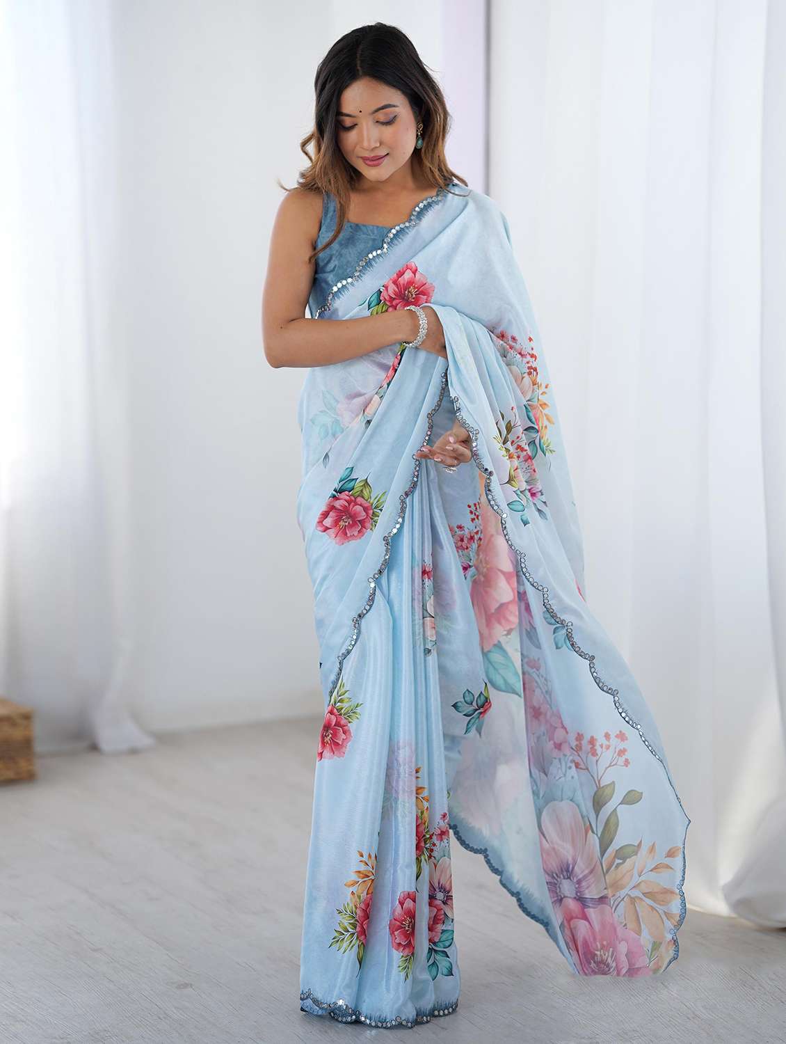 women printed casual wear saree with blouse