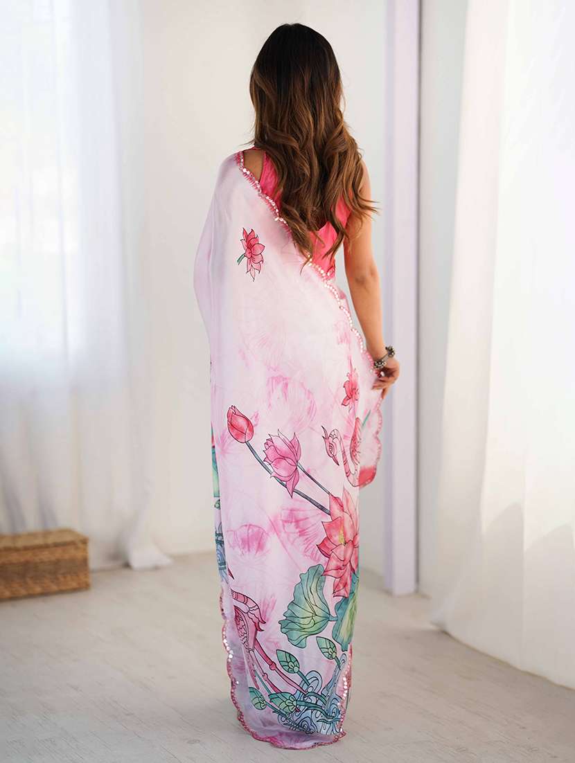 women printed casual wear saree with blouse - 22047976 - Standard Image - 2