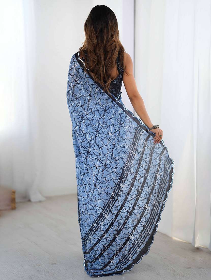 women printed casual wear saree with blouse - 22047983 -  Standard Image - 2