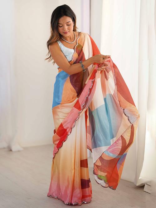 women printed casual wear saree with blouse - 22047989 - Standard Image - 0