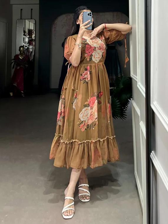 women floral print puff sleeve tiered dress - 22048027 - Standard Image - 2