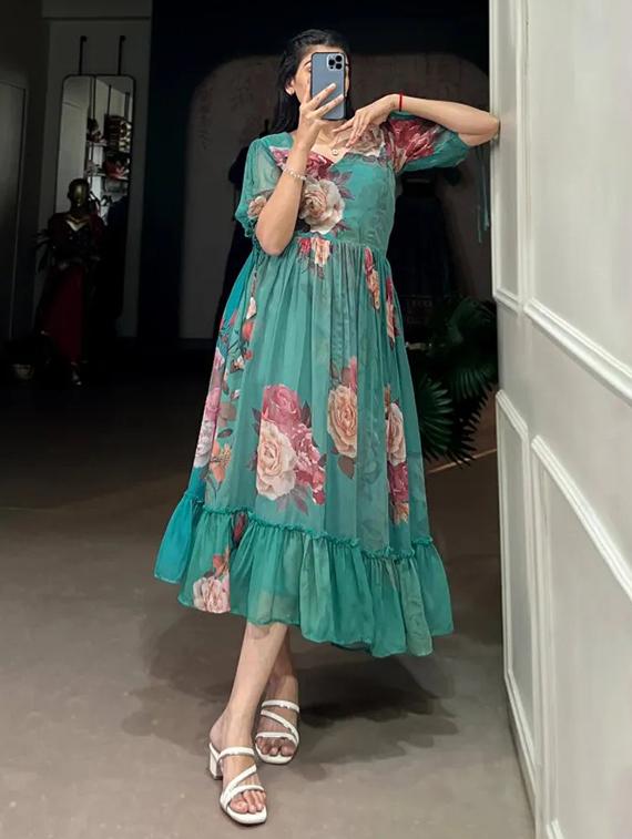 women floral print puff sleeve tiered dress - 22048029 - Standard Image - 2