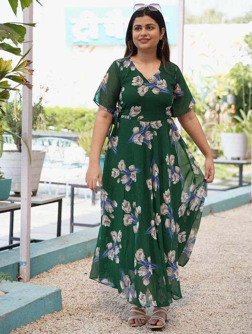 women floral print bell sleeve fit & flare dress - 22048031 -  Standard Image - 0