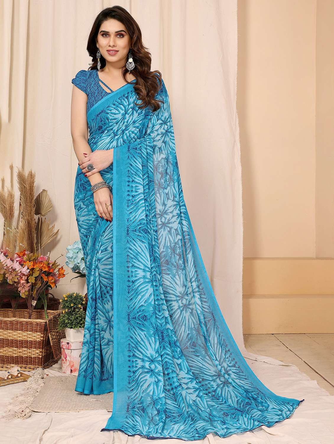 women printed casual wear saree with blouse