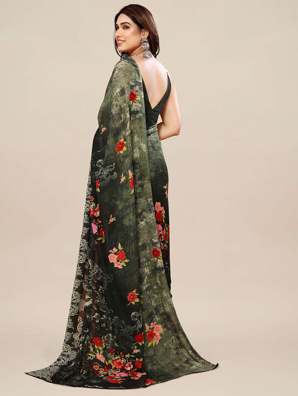 women printed casual wear saree with blouse - 22049368 -  Standard Image - 2