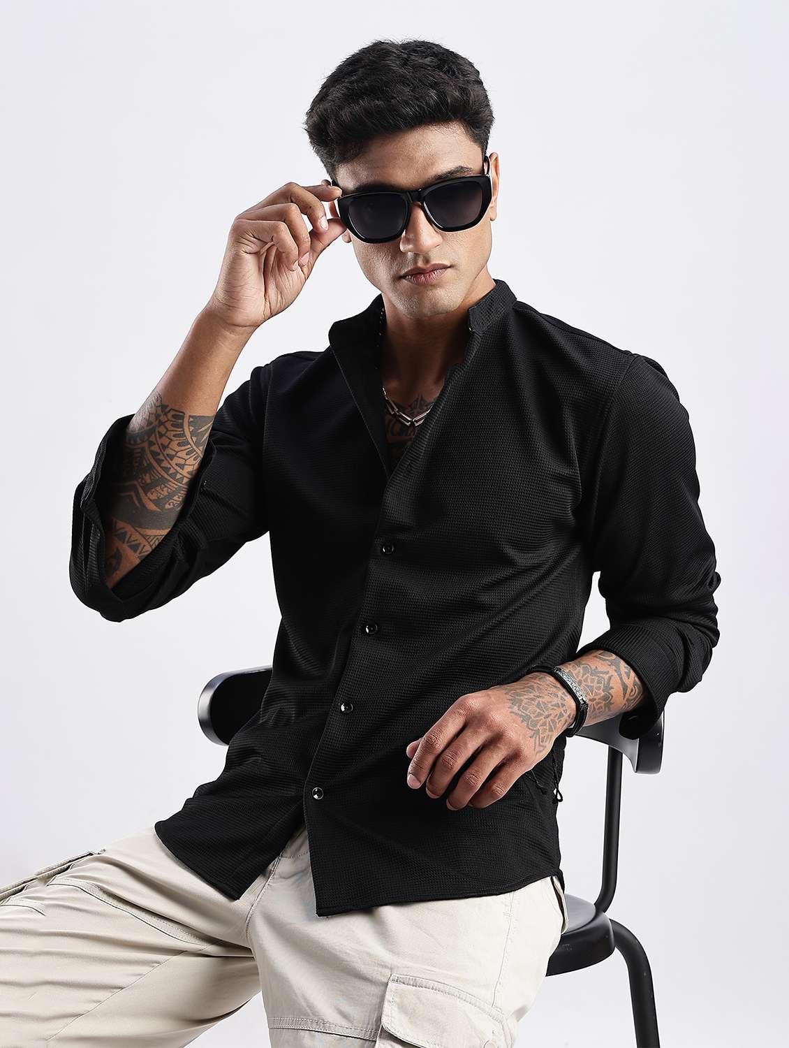 men solid mandarin collared long sleeve regular fit shirt