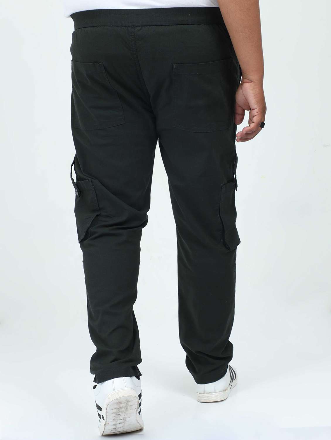 men solid mid rise regular fit cargo - 22052350 -  Standard Image - 2