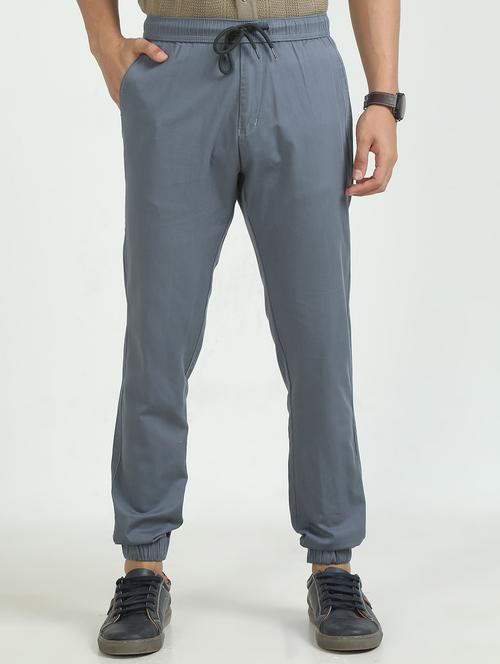 men solid mid rise regular fit jogger - 22052402 - Standard Image - 0