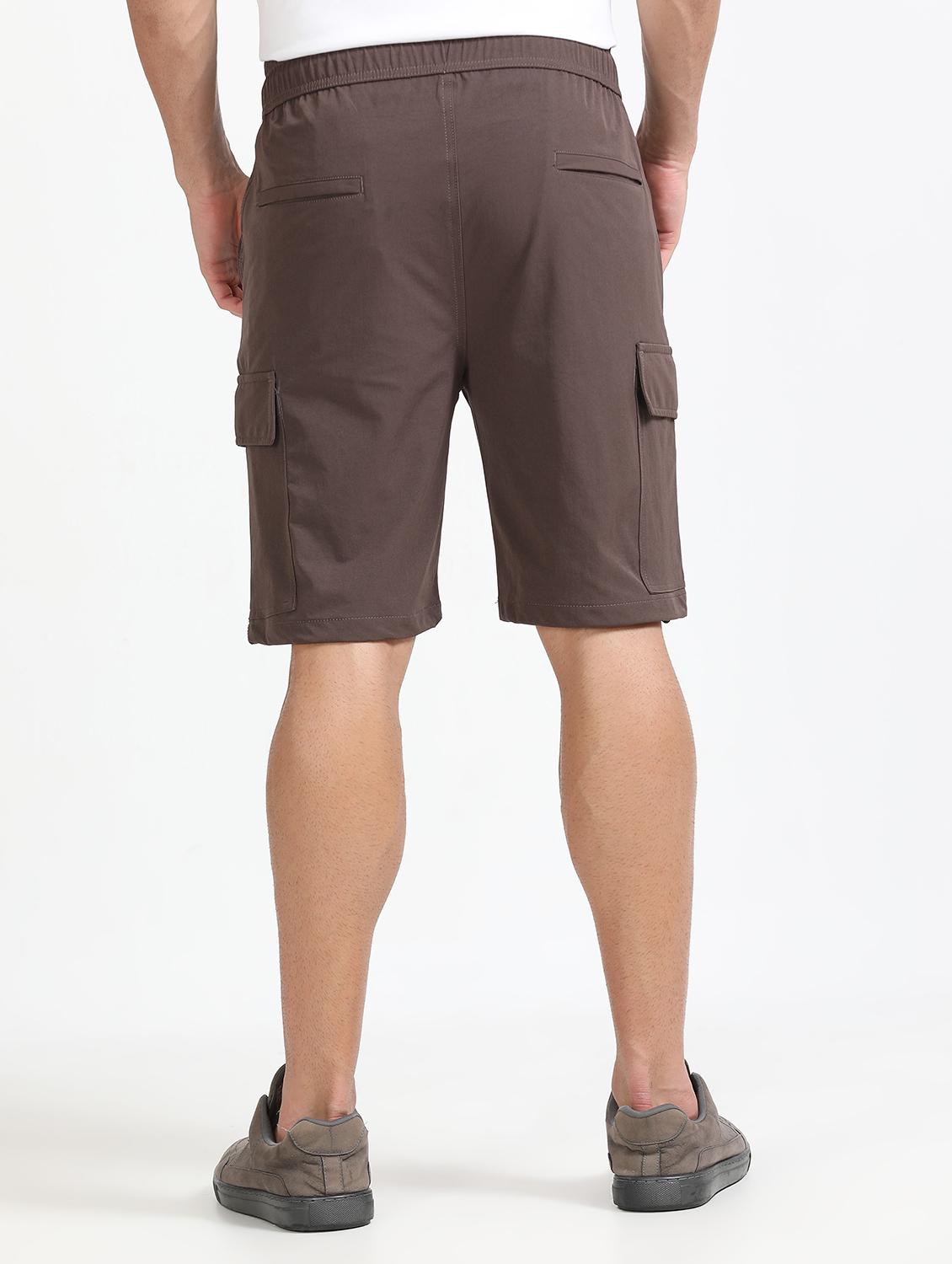men solid mid rise regular fit cargo shorts - 22052648 - Standard Image - 2