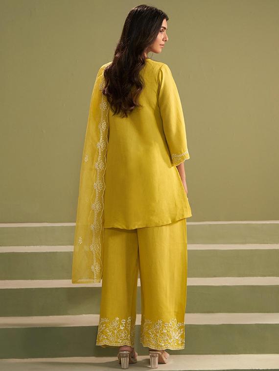 women three quarter sleeve kurta palazzo with dupatta set - 22052745 - Standard Image - 2