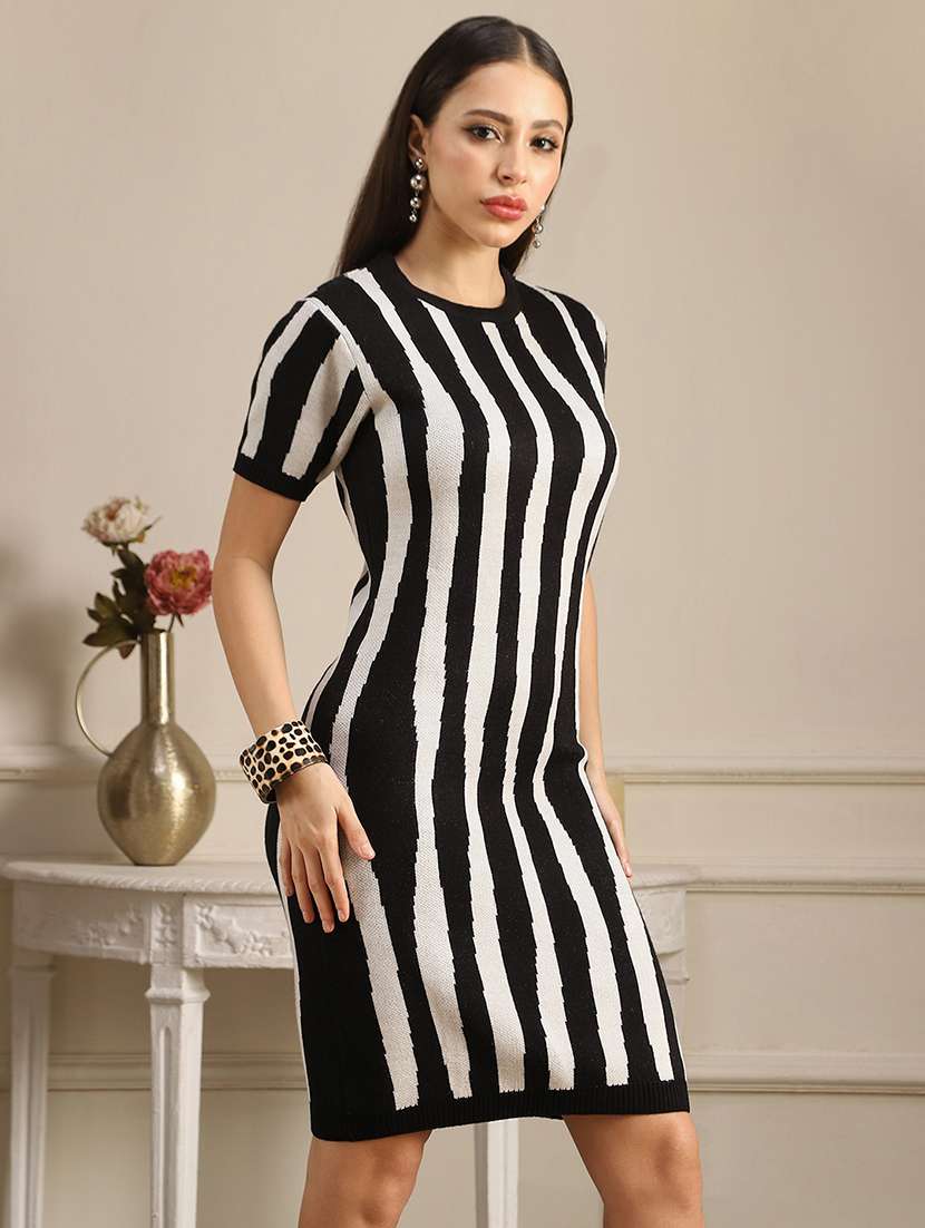 globus women black & white acrylic abstract print round neck ribbed hem bodycon mini dress - 22052944 -  Standard Image - 2