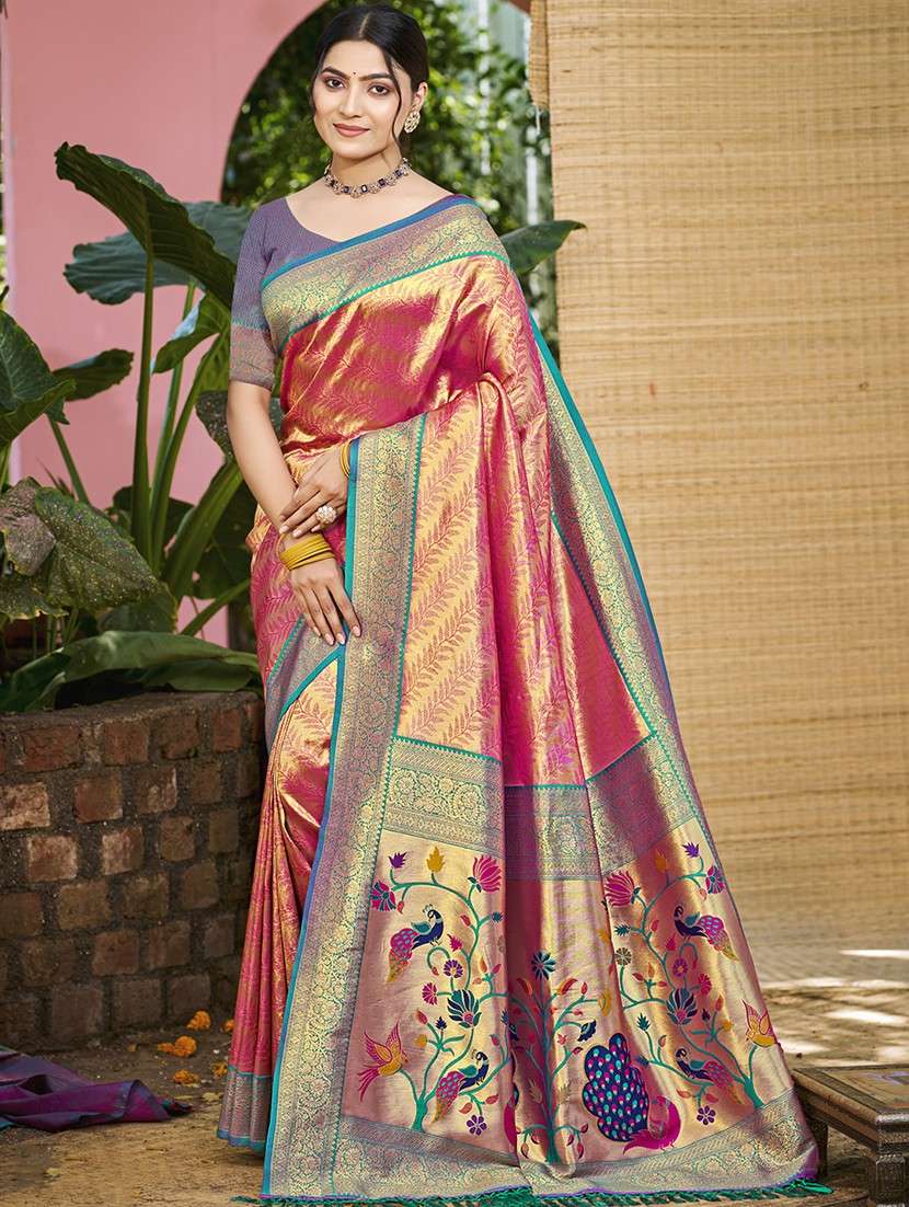 women self design kanjivaram saree with blouse