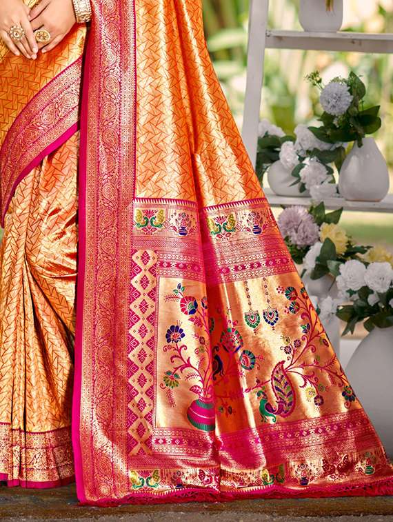 women self design kanjivaram saree with blouse - 22053714 -  Standard Image - 2
