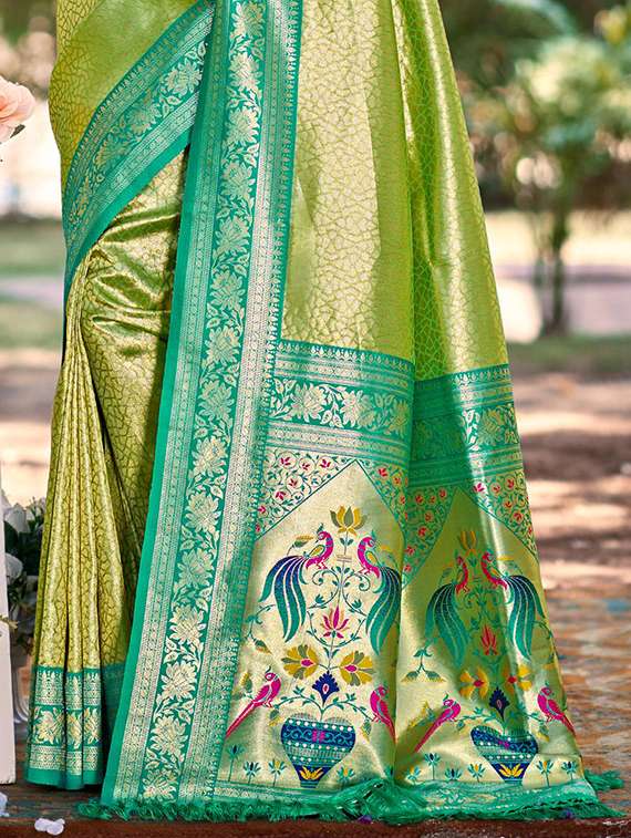 women self design kanjivaram saree with blouse - 22053721 -  Standard Image - 2