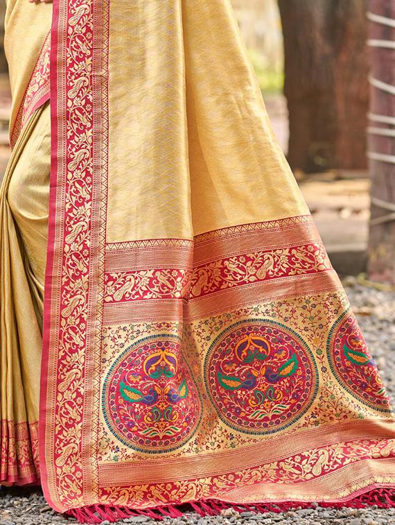 women self design kanjivaram saree with blouse - 22053731 - Standard Image - 2
