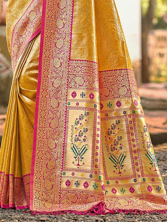 women self design kanjivaram saree with blouse - 22053732 -  Standard Image - 2