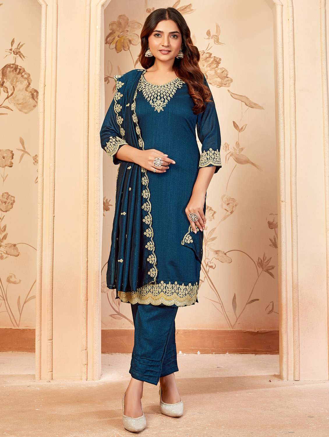 women embroidered three quarter sleeve kurta pant with dupatta set