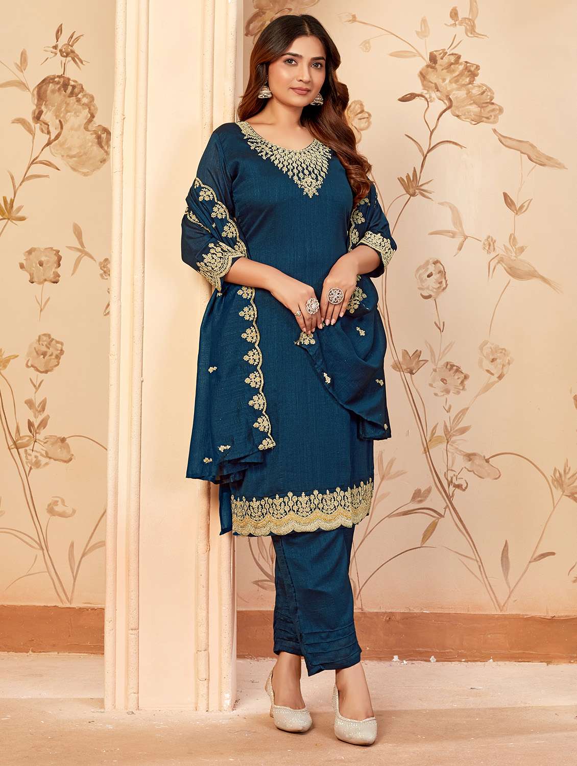 women embroidered three quarter sleeve kurta pant with dupatta set - 22053760 -  Standard Image - 2