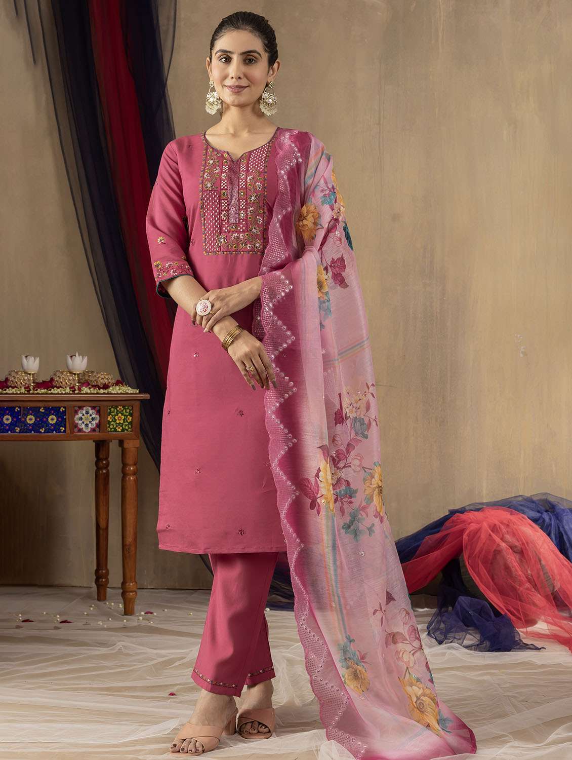 women embroidered three quarter sleeve kurta pant with dupatta set