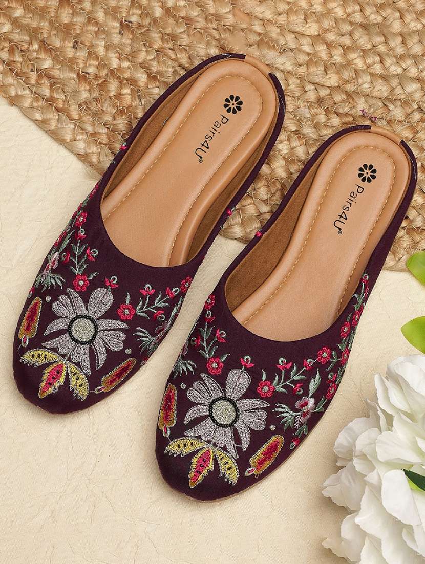 women embroidered slip on juti - 22053840 -  Zoom Image - 0