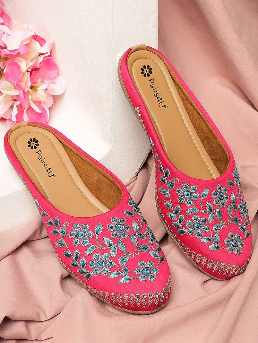 women embroidered slip on juti - 22053850 -  Zoom Image - 0